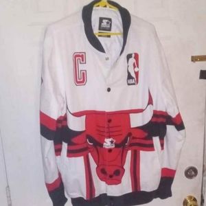 (VERY RARE) 1998 Chicago Bulls Championship Button Up (Starter) Jacket